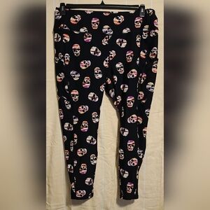 Torrid Active Cropped Leggings With Pockets Multicolor Skulls Sz. 3
